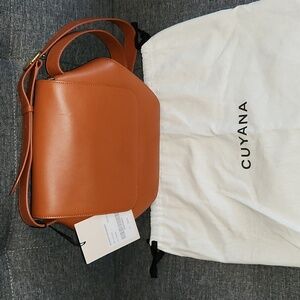 Cuyana Hexagon Crossbody NWT